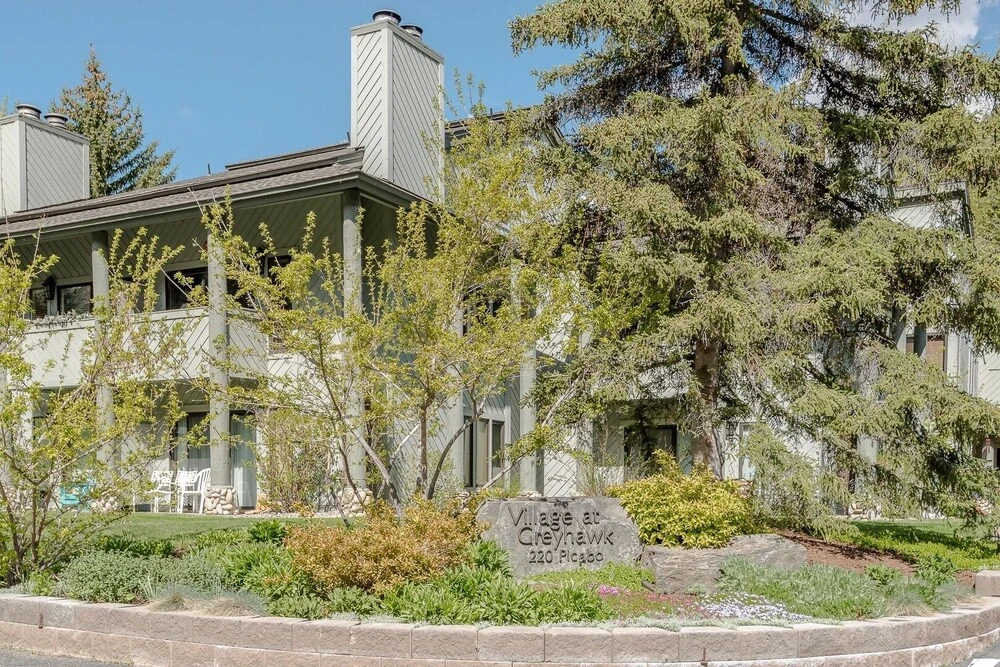 Greyhawk 10 - 2 Br Condo
