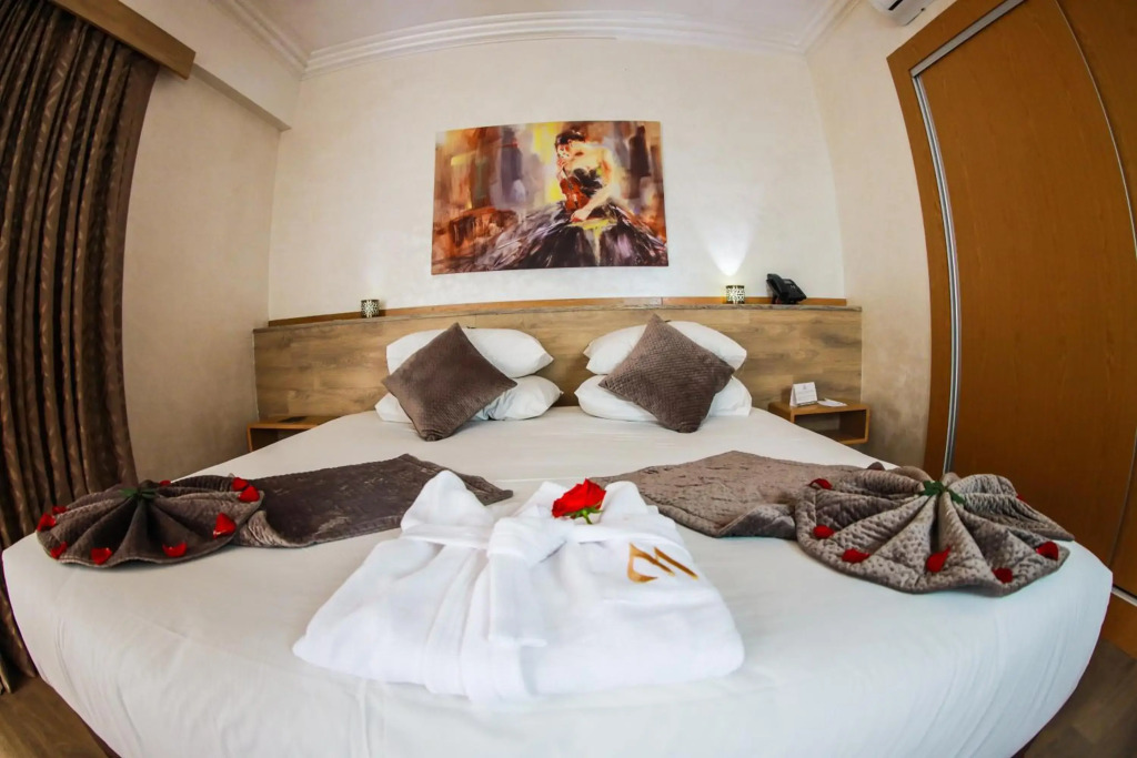 Mabrouk Hotel And Suites