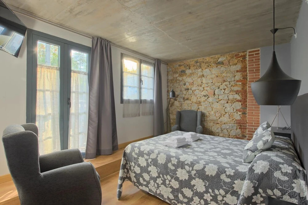 APARTAMENTOS LA LLONGAR