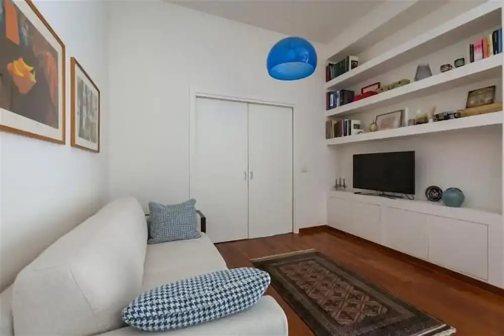 Sky Apartment, Bologna for 5 pax