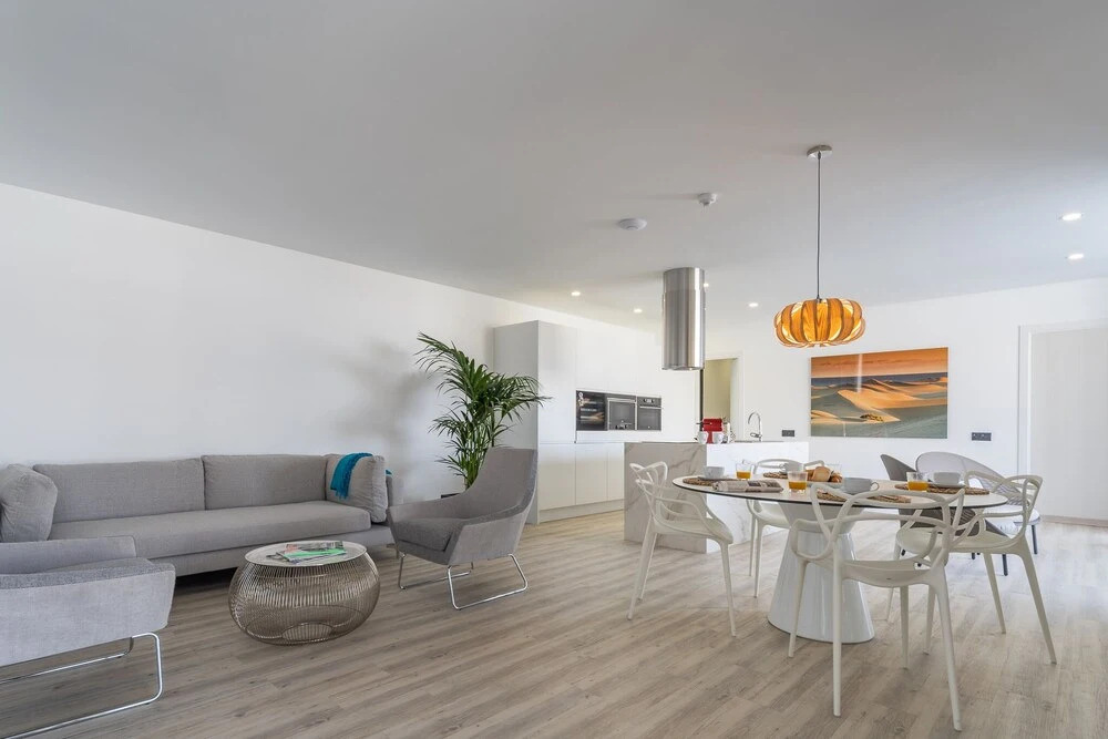 The One Luxury Apartments