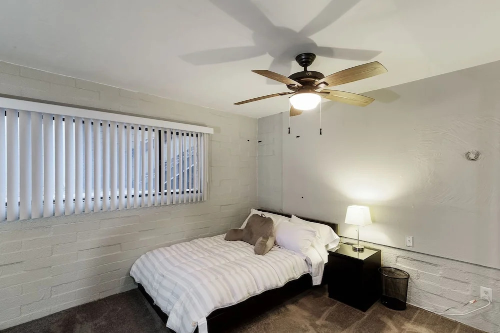 Campus Walk Condo 2 BR by Casago