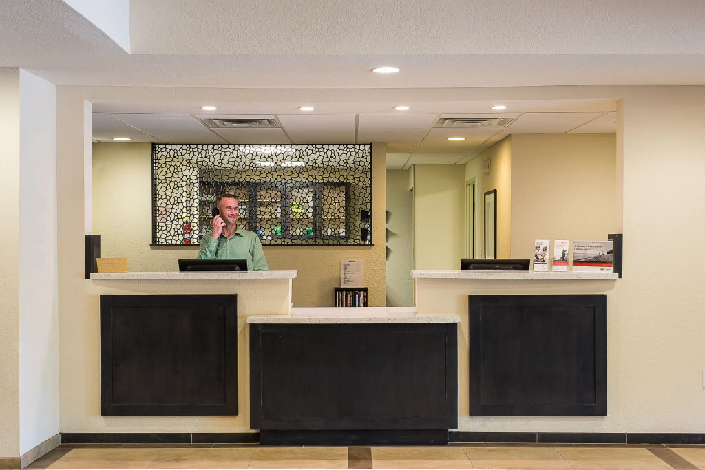 Candlewood Suites Bloomington by IHG