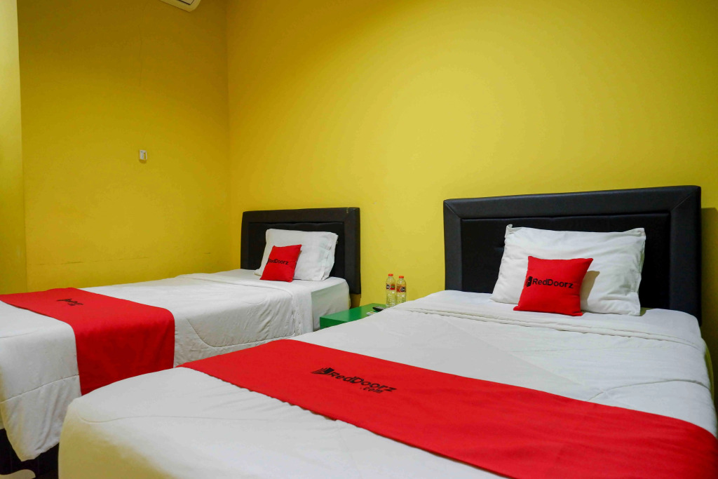 RedDoorz near Bandara Adi Soemarmo Solo
