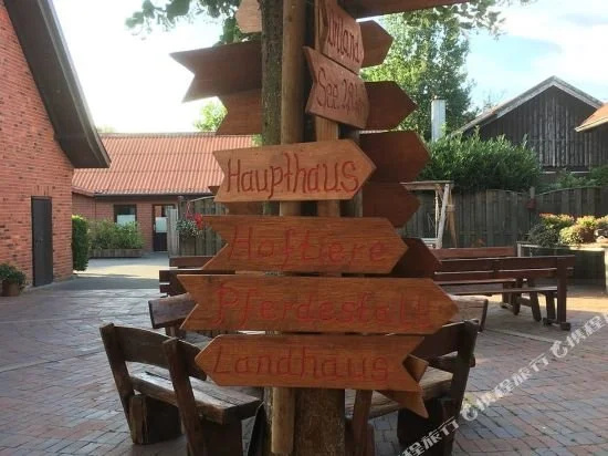 Ferienhof & Landhotel Laurenz