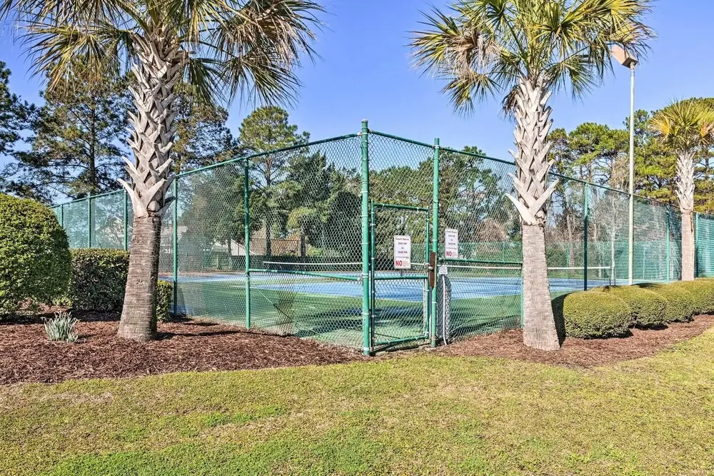 Myrtle Beach Condo ~ 2 Mi to Surfside Beach!