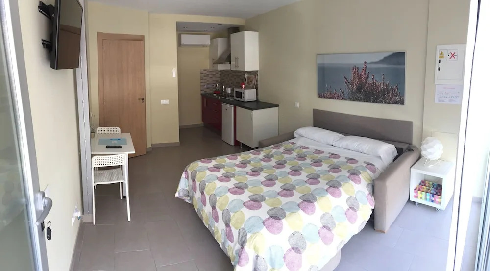 Apartamentos Turisticos Maria Guerrero