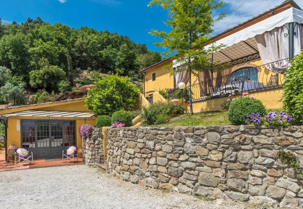 Villa Casalguidi by PosarelliVillas