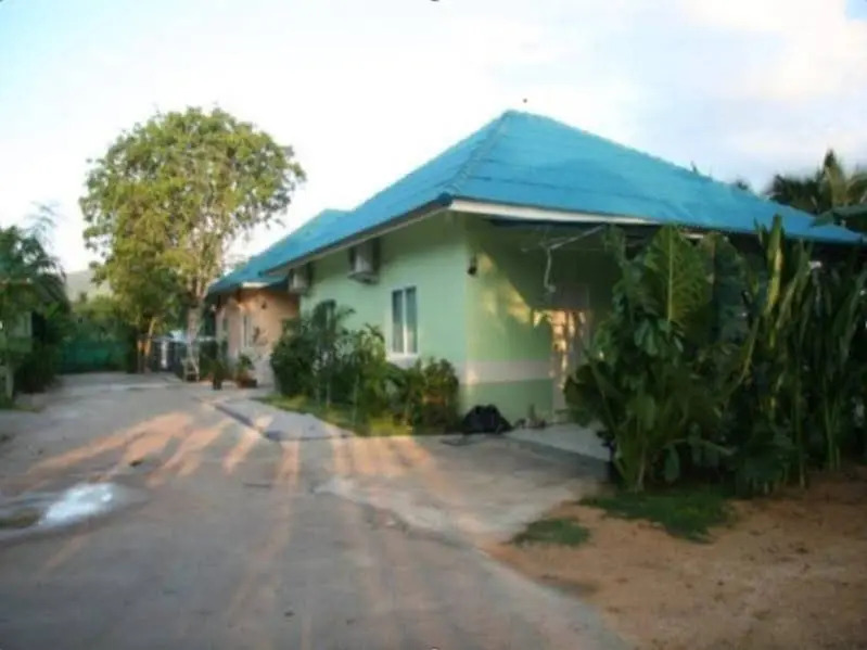 Klongtoei Resort