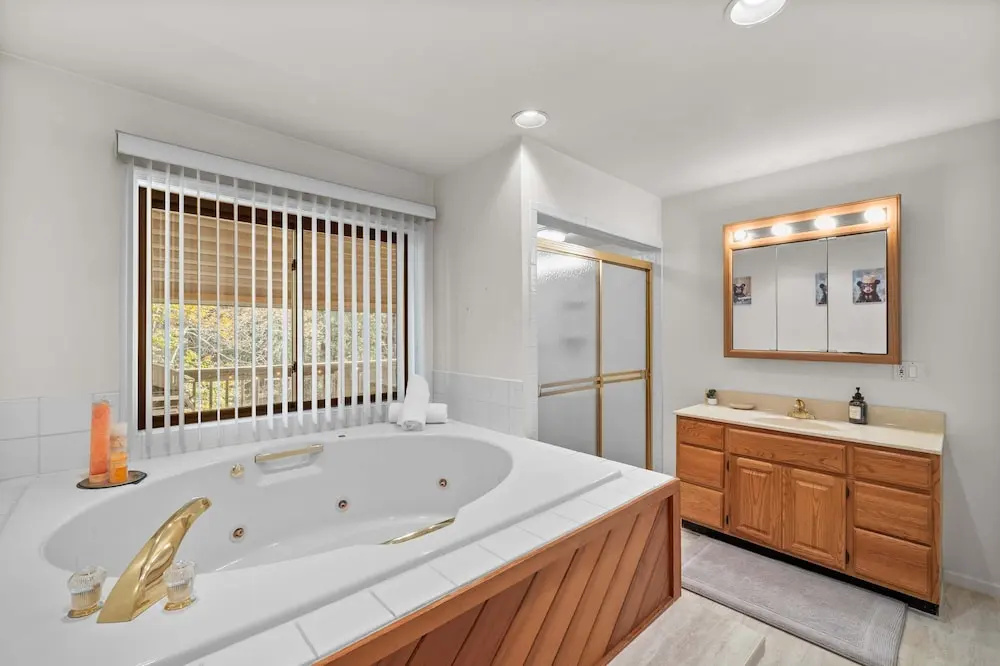 Streamside Hot Tub Dog Friendly Resort Access