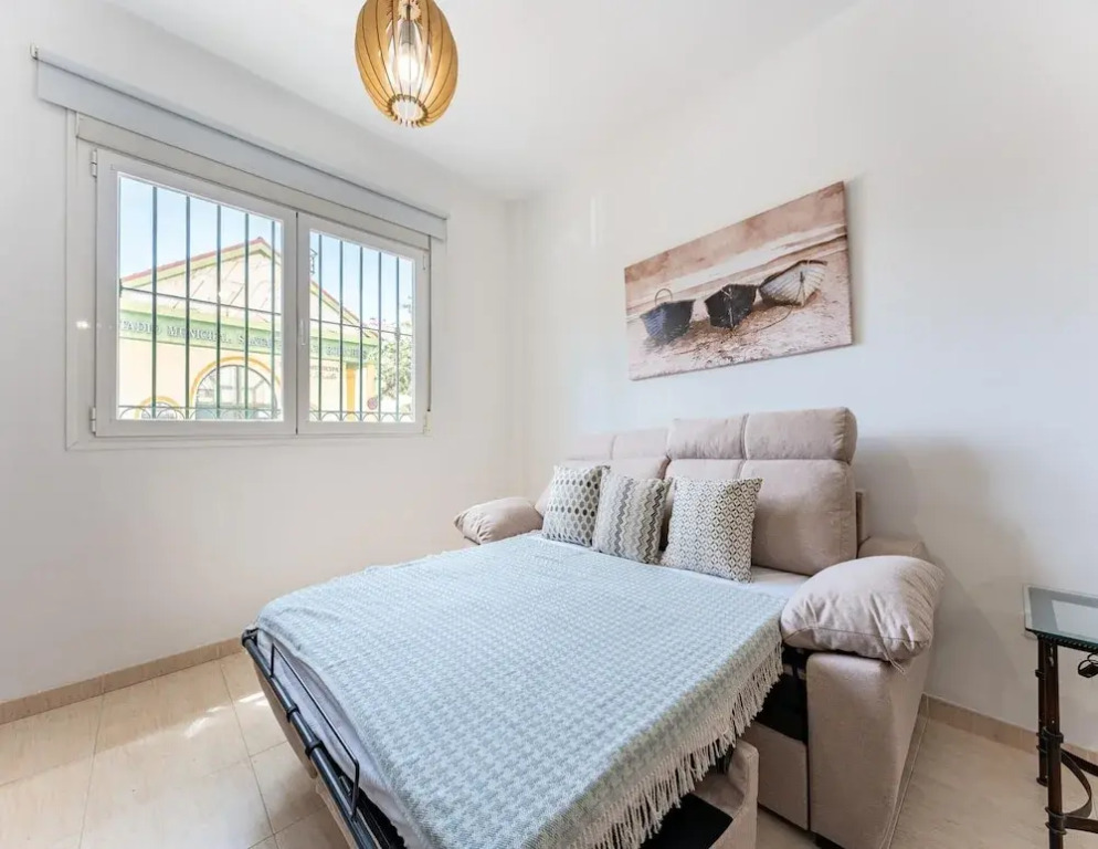 Faro's Apartment in Los Boliches for 4