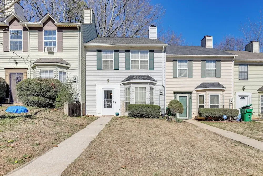 Georgia Townhome - 3 Mi to Stone Mountain Park!