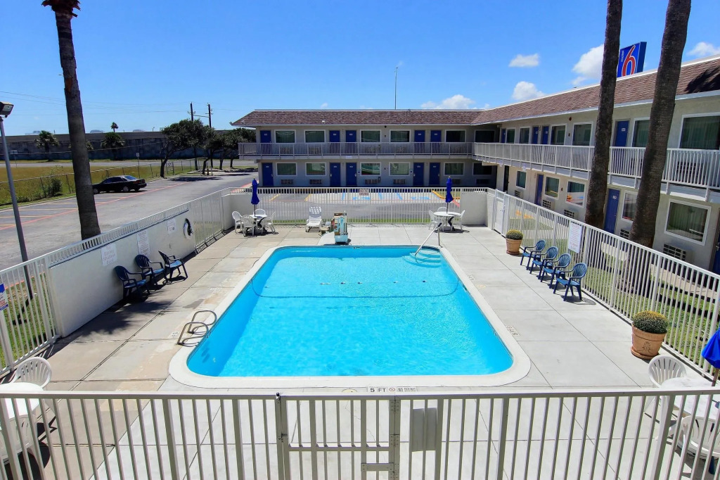 Motel 6-Corpus Christi, TX - East - North Padre Island