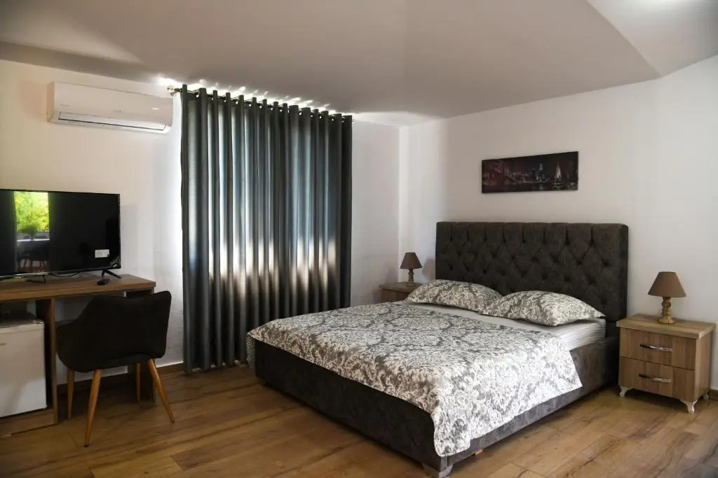 Hotel Vila Arbri