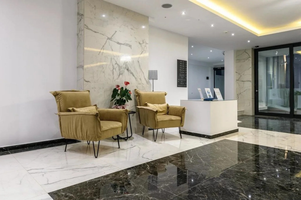 Cavo Orient Beach Hotel & Suites