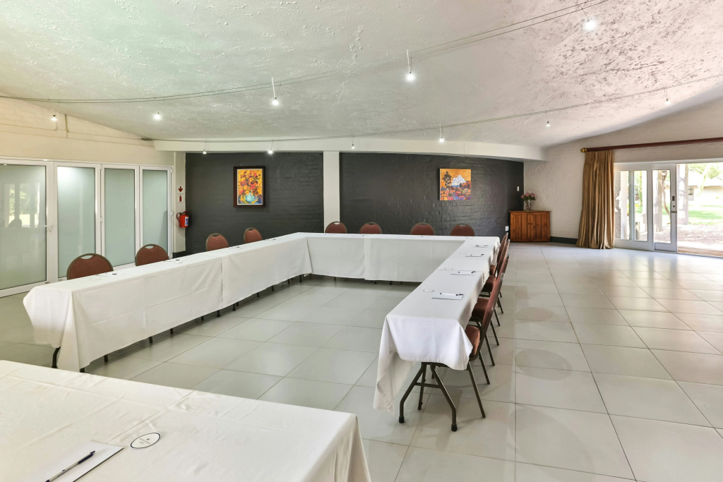 Protea Hotel by Marriott Oudtshoorn Riempie Estate