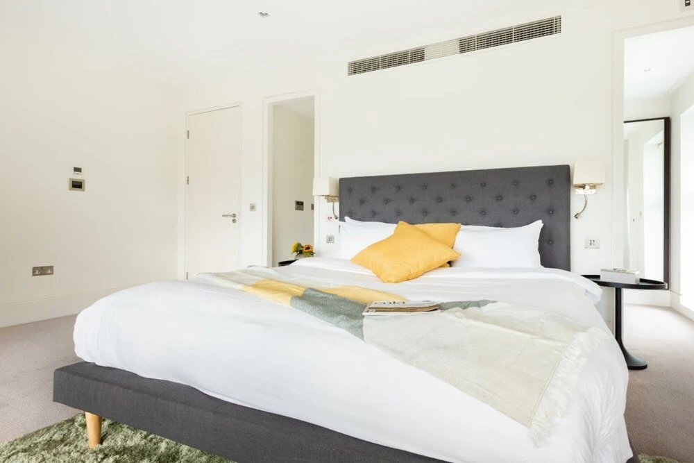 The East Finchley Retreat - 6bdr House With Swimming Pool, Garden, Parking