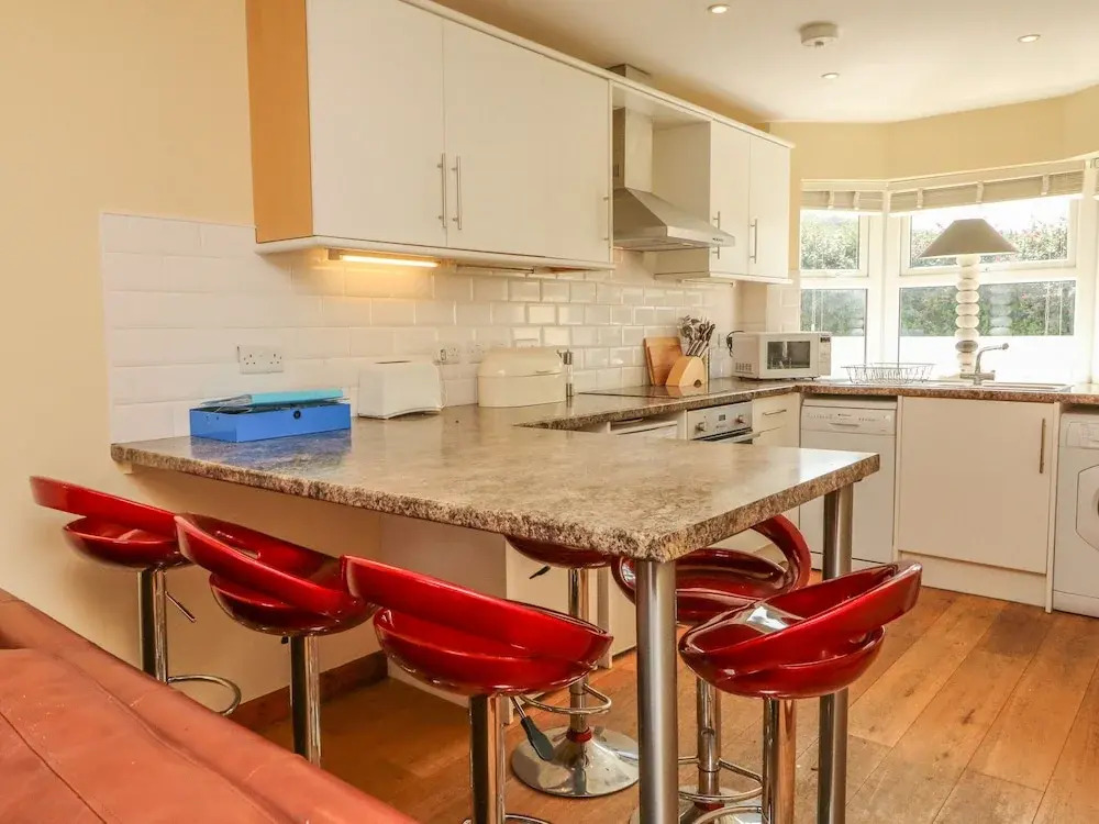 15 Surf Cottages