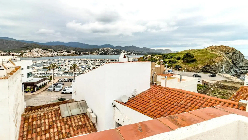 PORT DE LLANÇÀ 35 Apartamento céntrico en el puerto