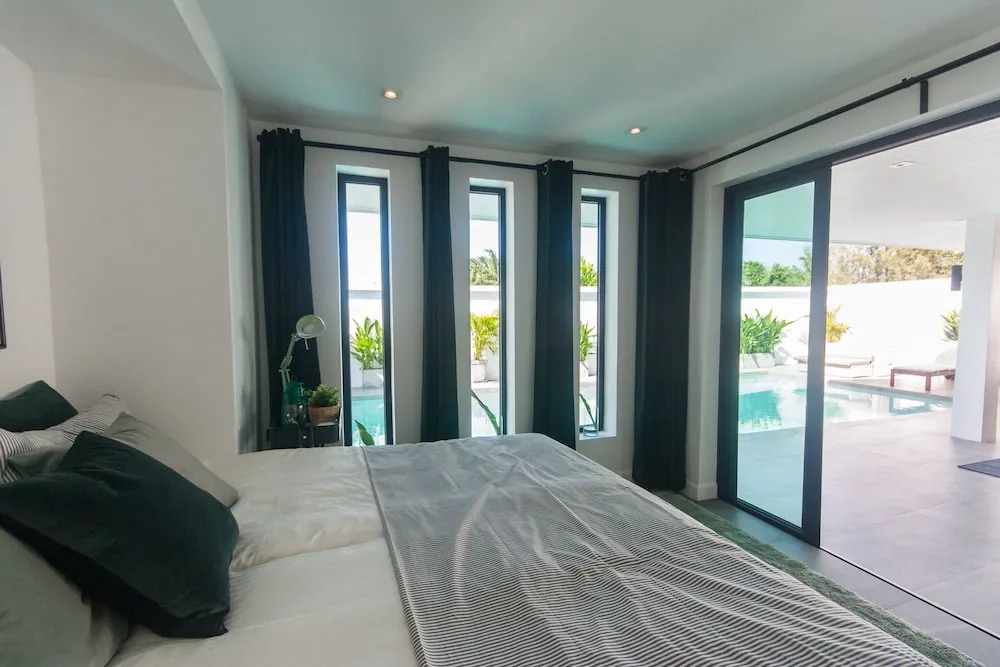 Seaview Pool Villa 3BR - Monkey Villa