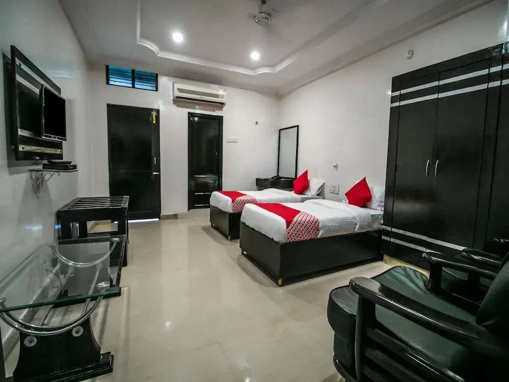 V V Pride by OYO Rooms