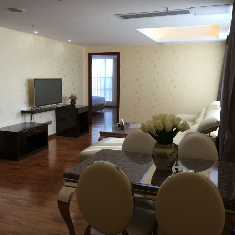 Nomo Service Apartment The Legend