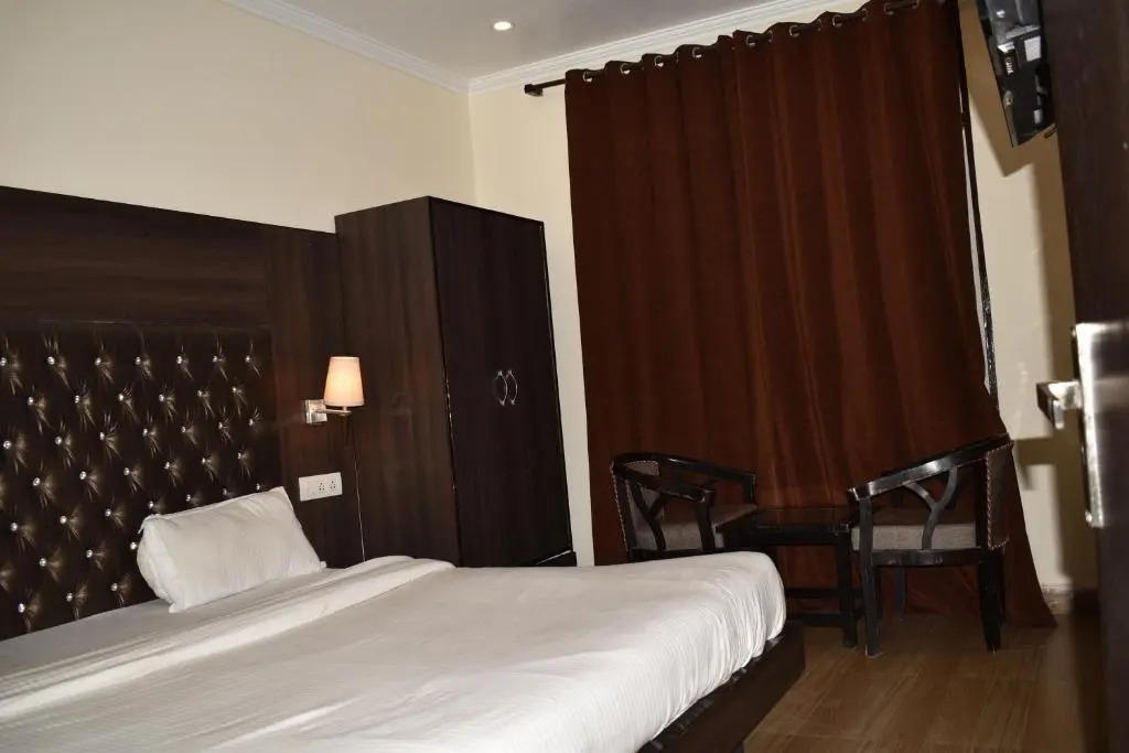 Tapasthali By Meera Hotels