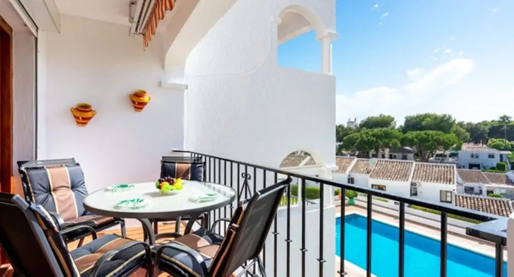 Apartment - 2 Bedrooms with Pool and WiFi - 107885