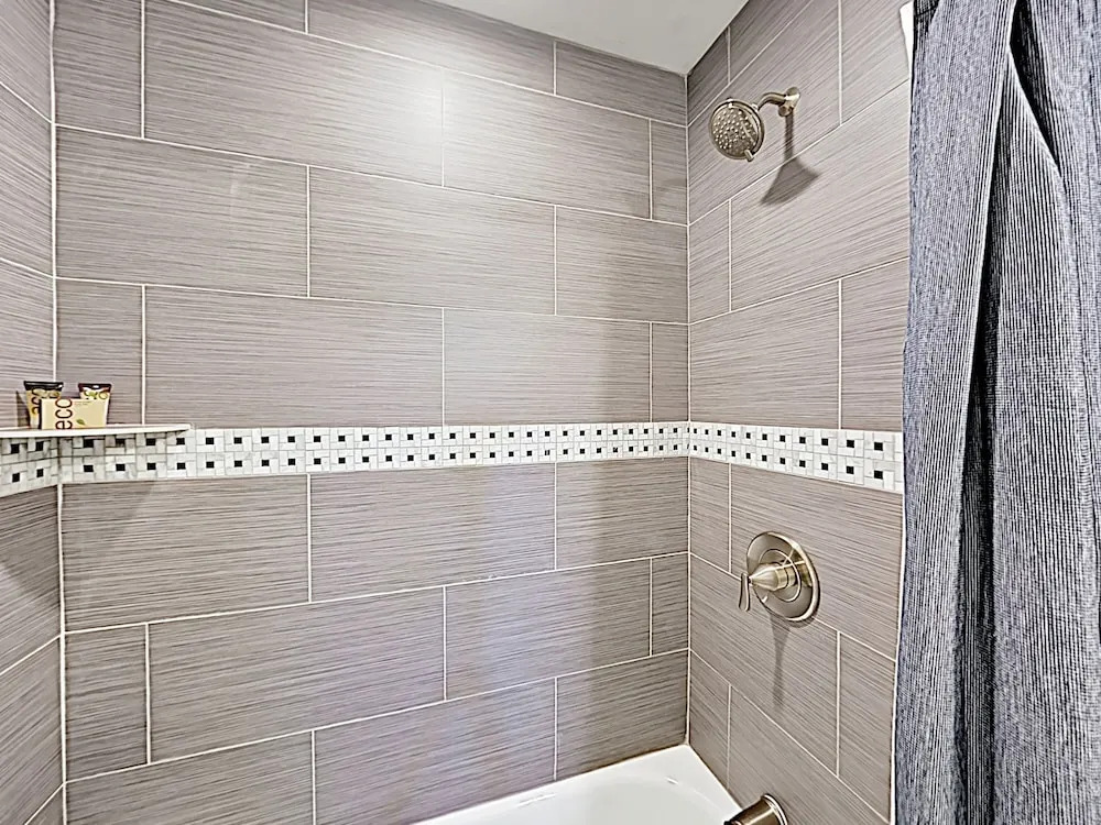 New Listing! Luxury Home: Heated Lagoon-Style Pool Home