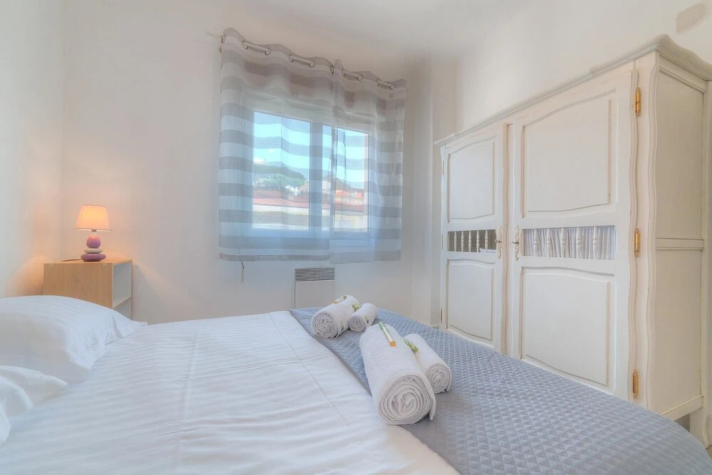 Le Prince Apartment 1