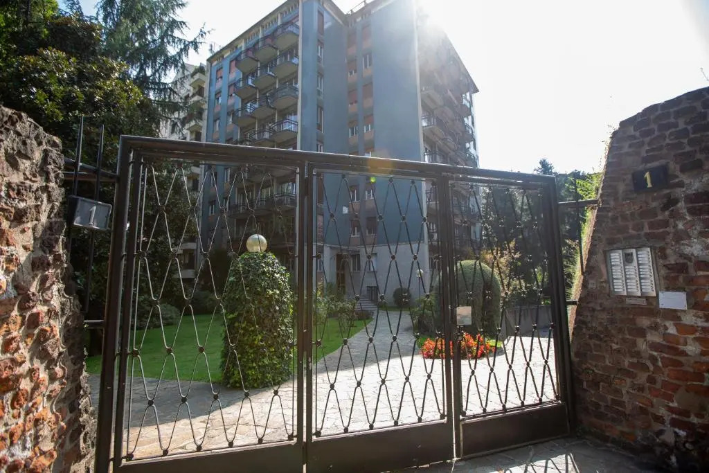 Apartment Bocconi 1