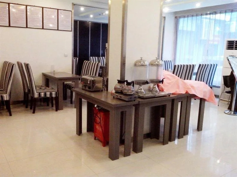 Fairyland Hotel(Kundu)