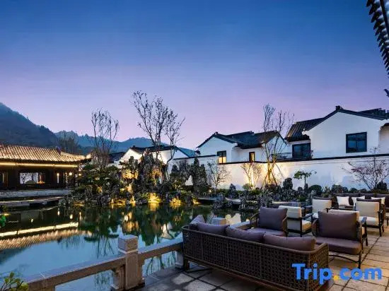 Yunshan Courtyard House