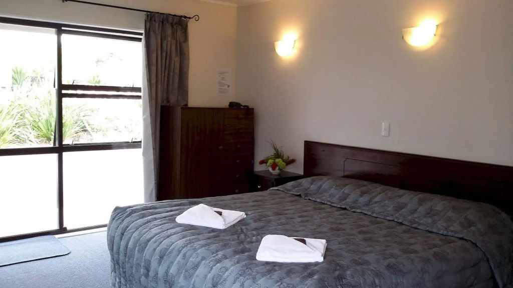 Waiuku Lodge Motel