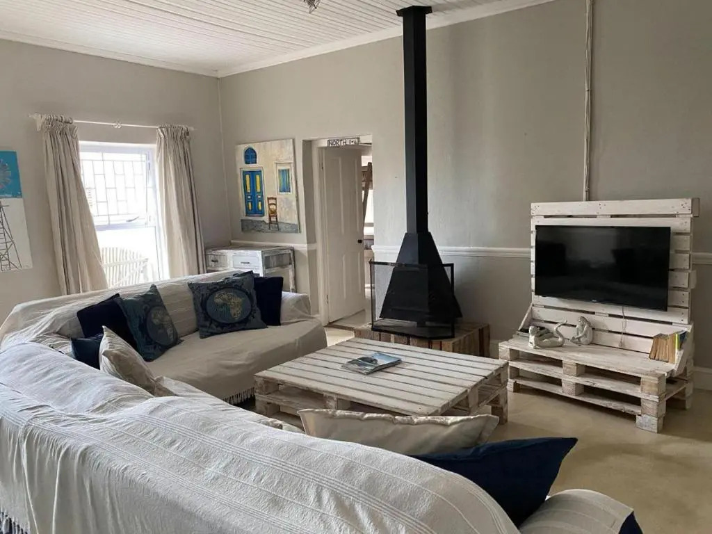 Cozy Crner Kitehouse