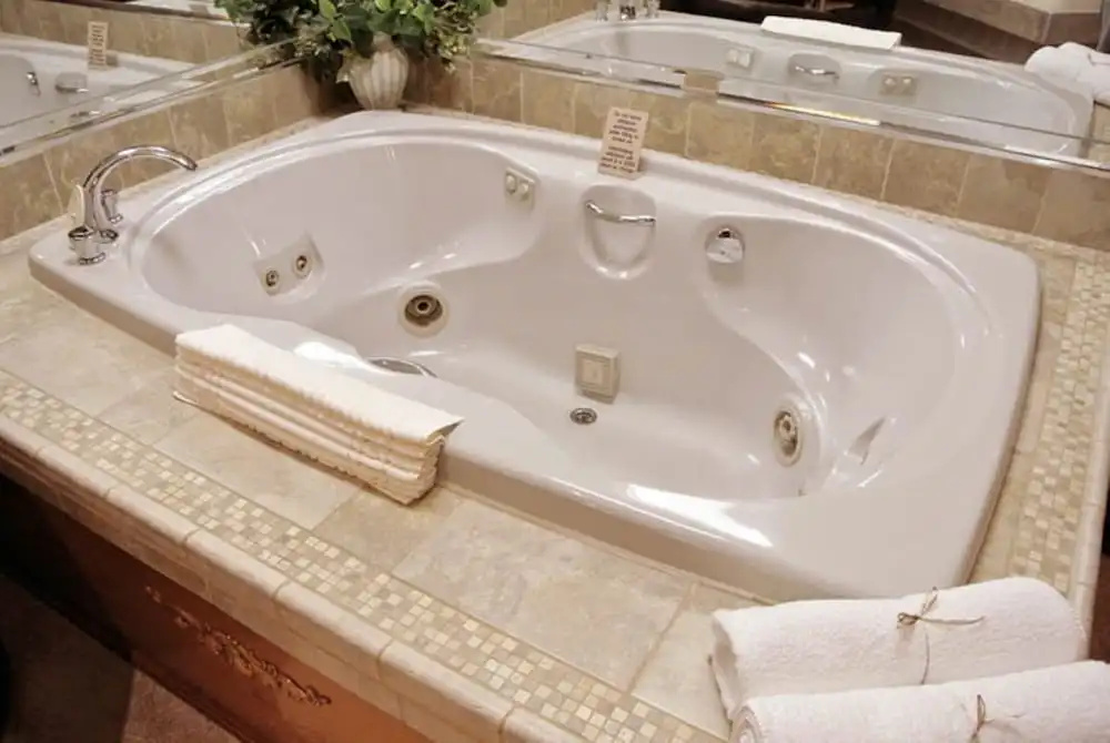 Sybaris Pool Suites Indianapolis