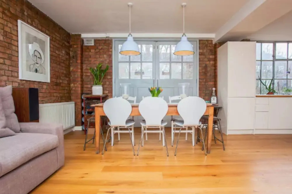 Central 2 Bedroom Loft
