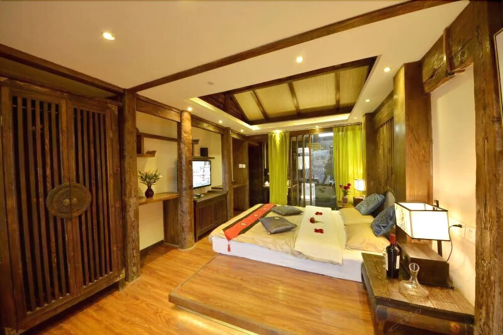 Lijiang Yuelang Inn