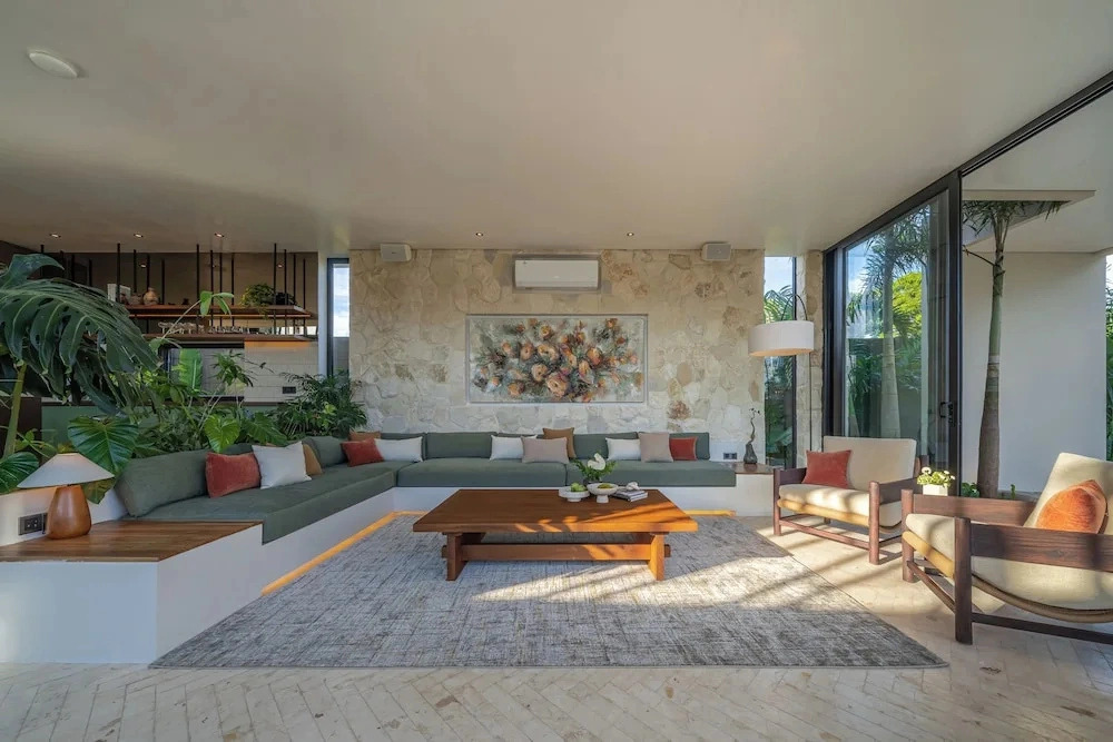 The Line - 5BR Luxury Villa with Cinema & Hot Tub in Umalas