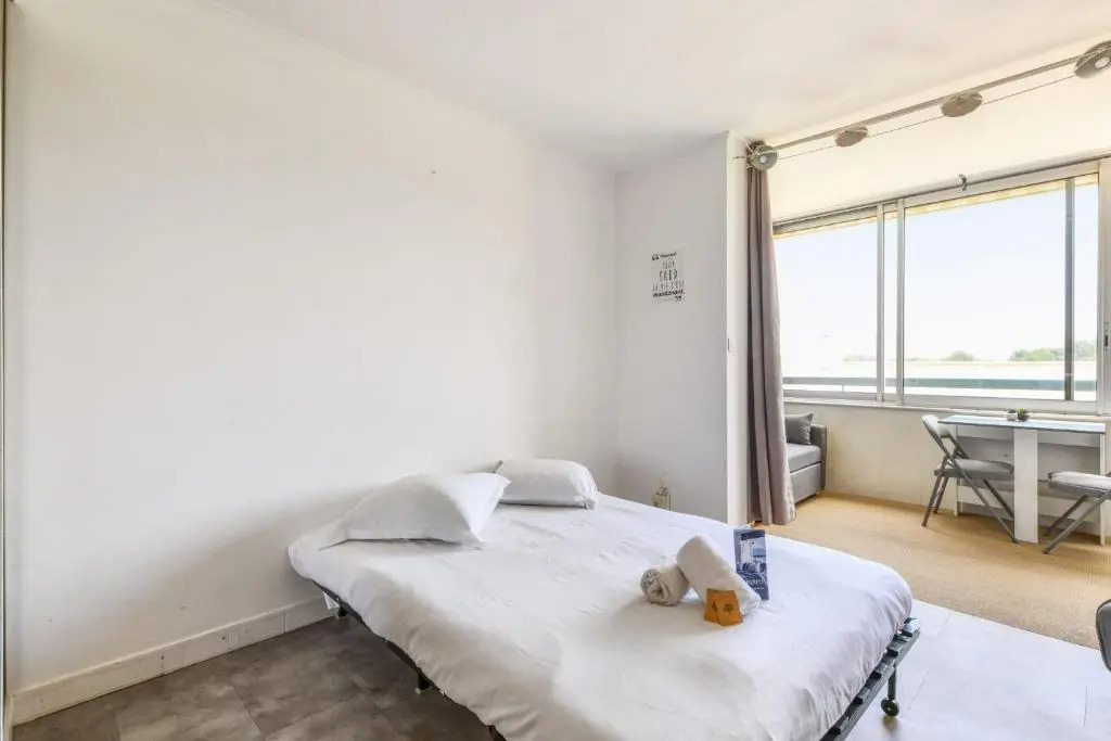 Charming studio with parking 2 minutes from the sea in La Ciotat - Welkeys