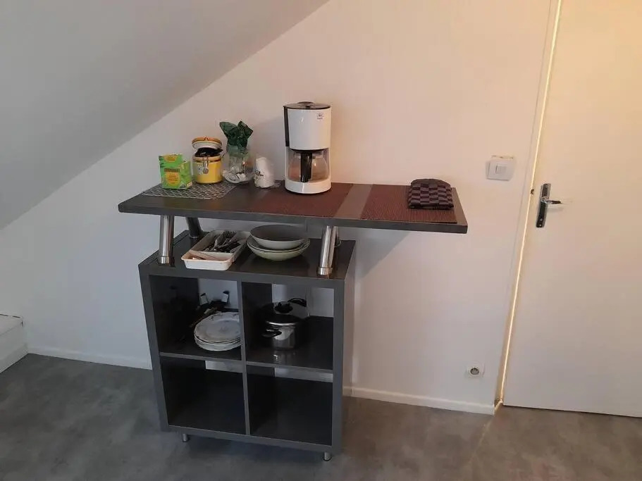 Appartement Violet Pres De Neoma Et Facultes