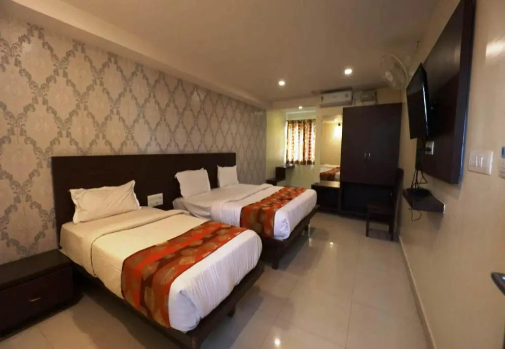 Silver Suite