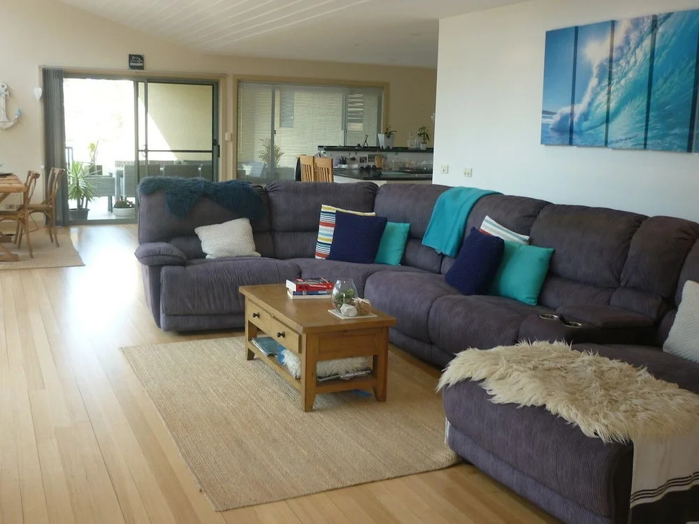 Bawley Point Beach House - renovated beach escape
