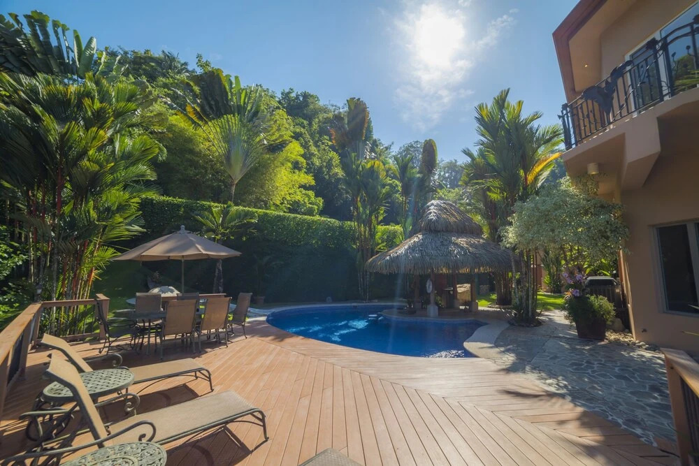Casa Oasis 5 bdrs private pool in Los Suenos