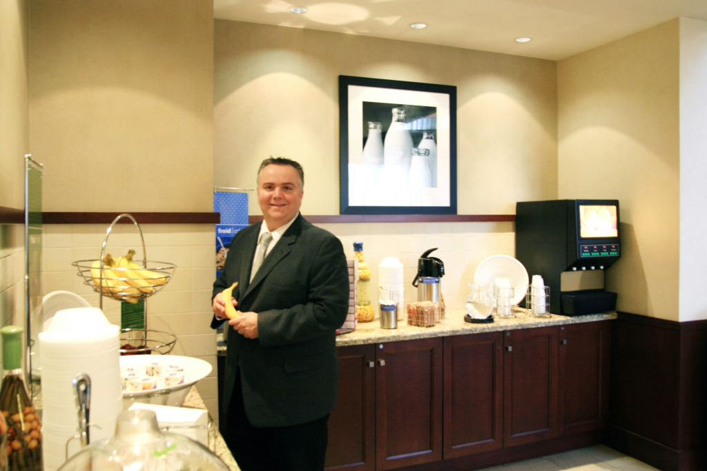 Hampton Inn & Suites Laval