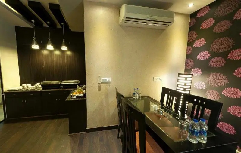 The Solace Hotel - Nehru Place