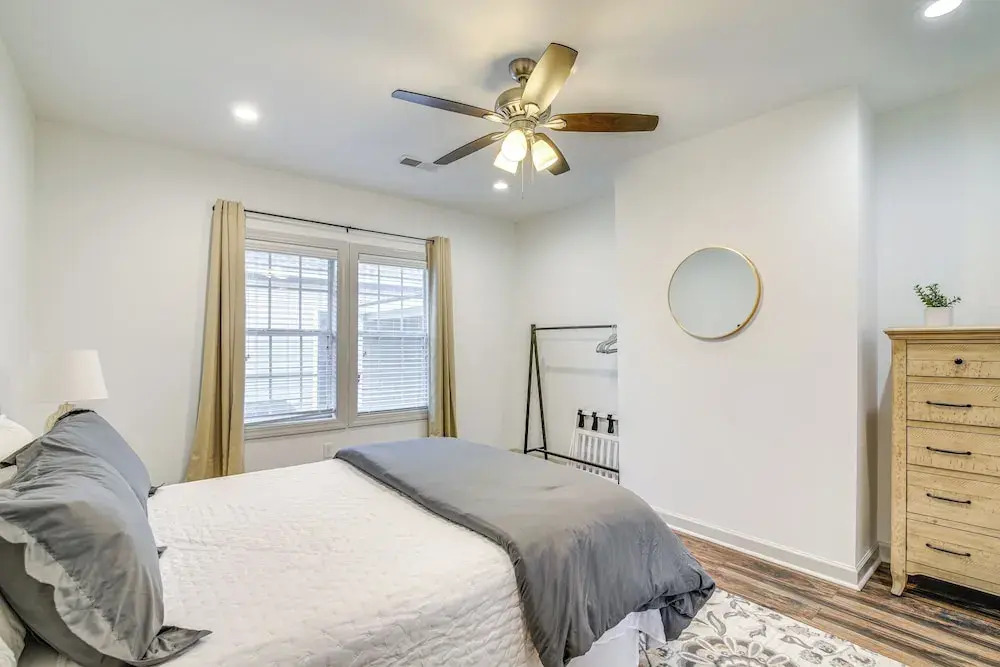 Walk to Eats: Midtown Memphis Home w/ Patio!