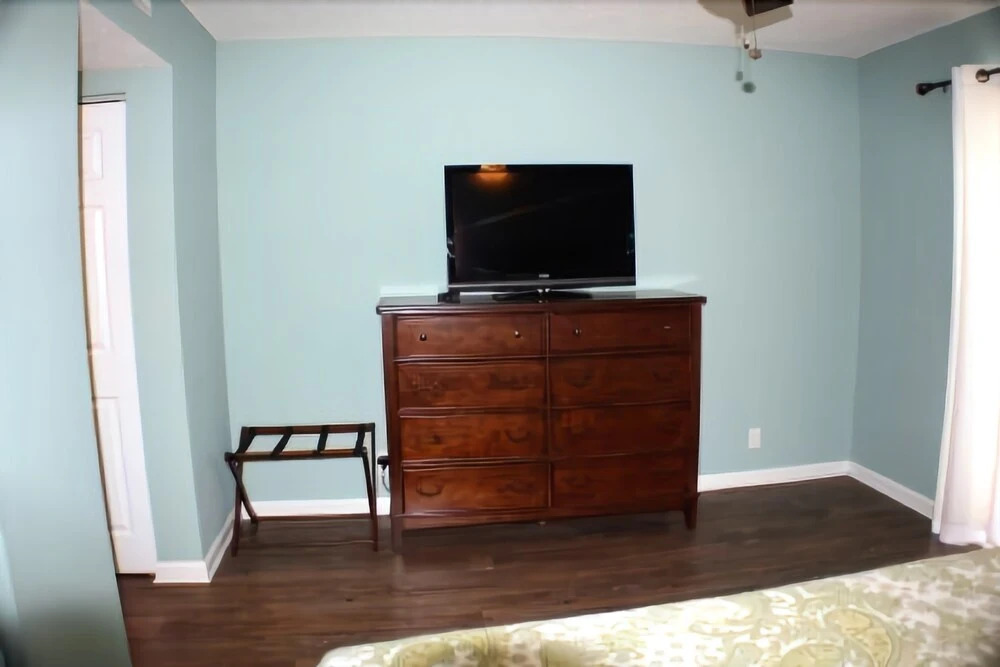 Oceans 56 - 3 Br Condo