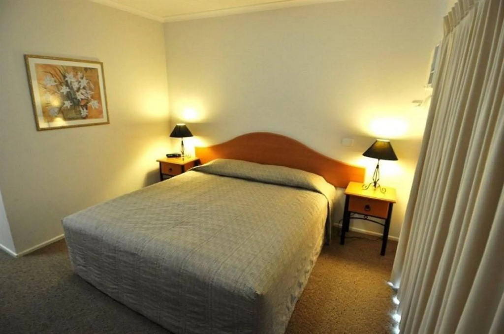 Heritage Cairns Hotel