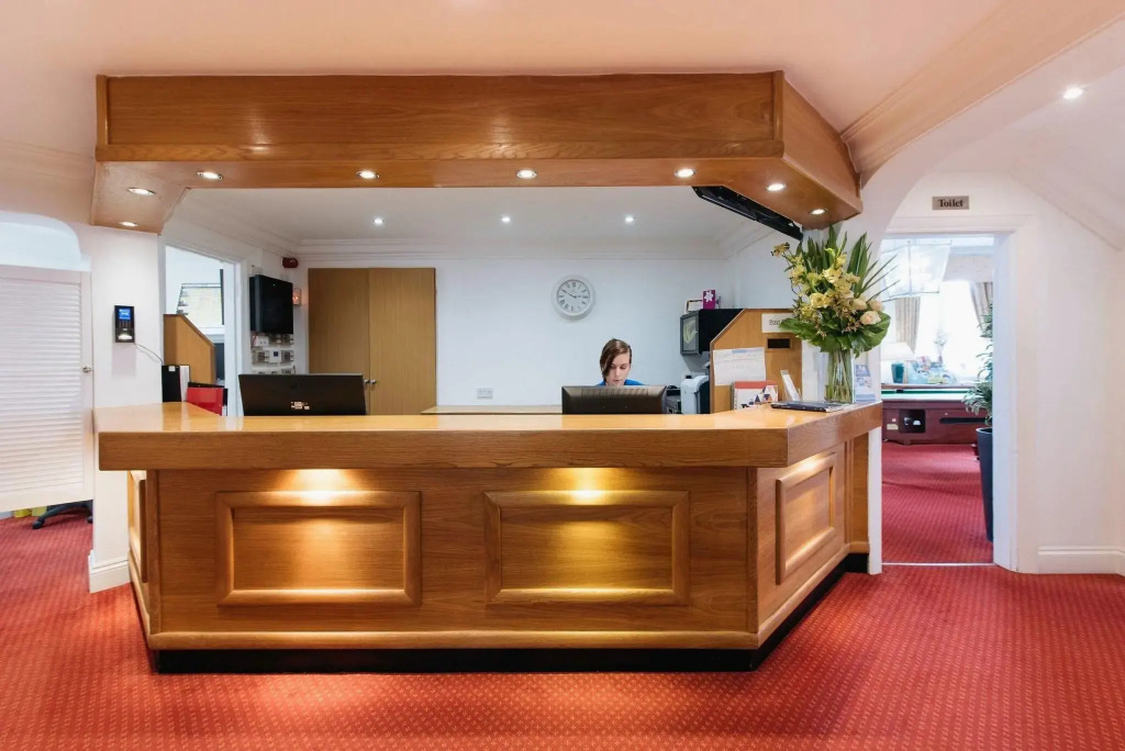 The Queens Hotel
